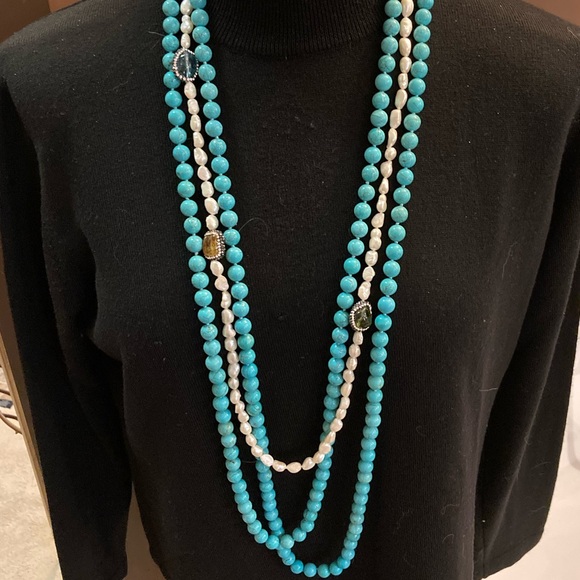 Turquoise bead knotted necklace. - Picture 13 of 16
